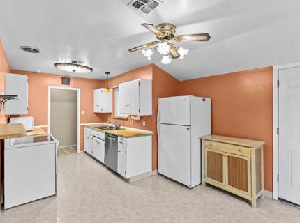 1402 Gerry Way, Roseville, CA 95661 Photo