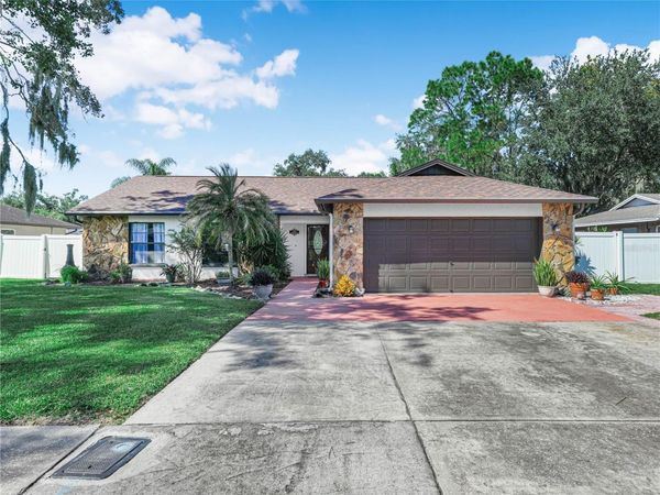 812 SANDALWOOD DRIVE , PLANT CITY, FL 33563