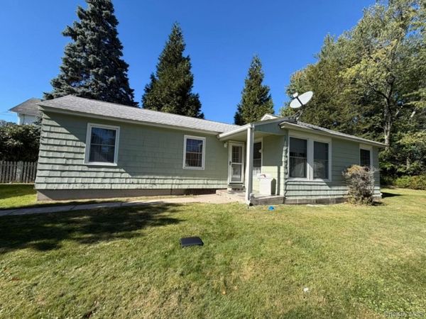 33 Roosevelt Avenue , Middletown, NY 10940