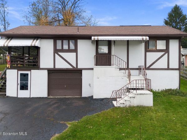 930 S Valley Avenue, Throop, PA 18447