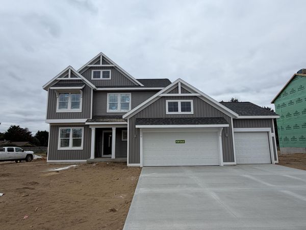 2147 Emerald Shore Circle NE, Grand Rapids, MI 49525