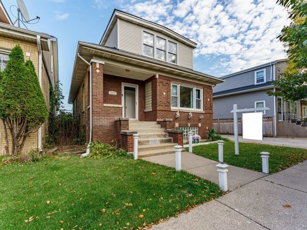 2523 N Oak Park Avenue , Chicago, IL 60707