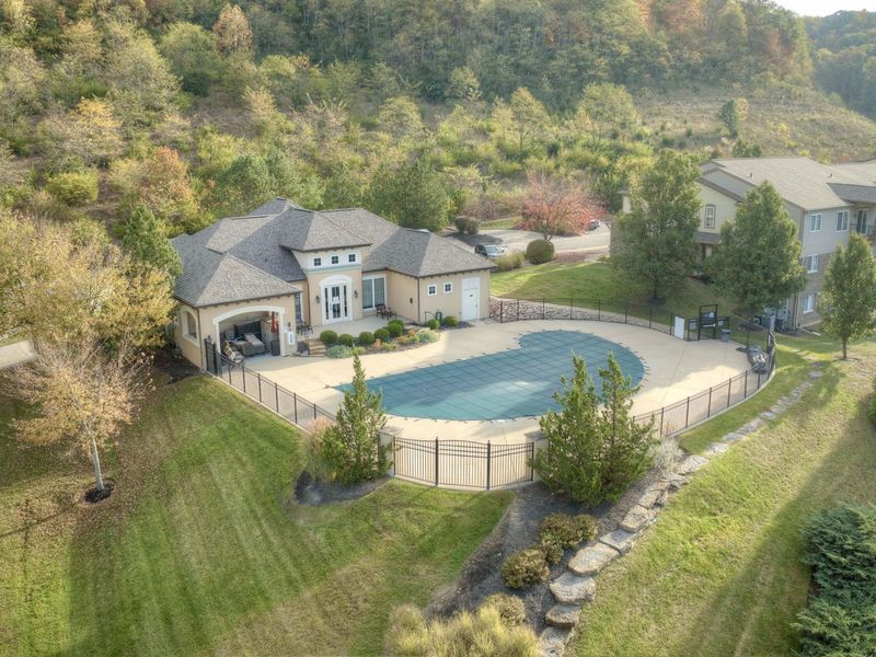 2243 Rolling Hills Drive, Covington, KY 41017 Photo 2