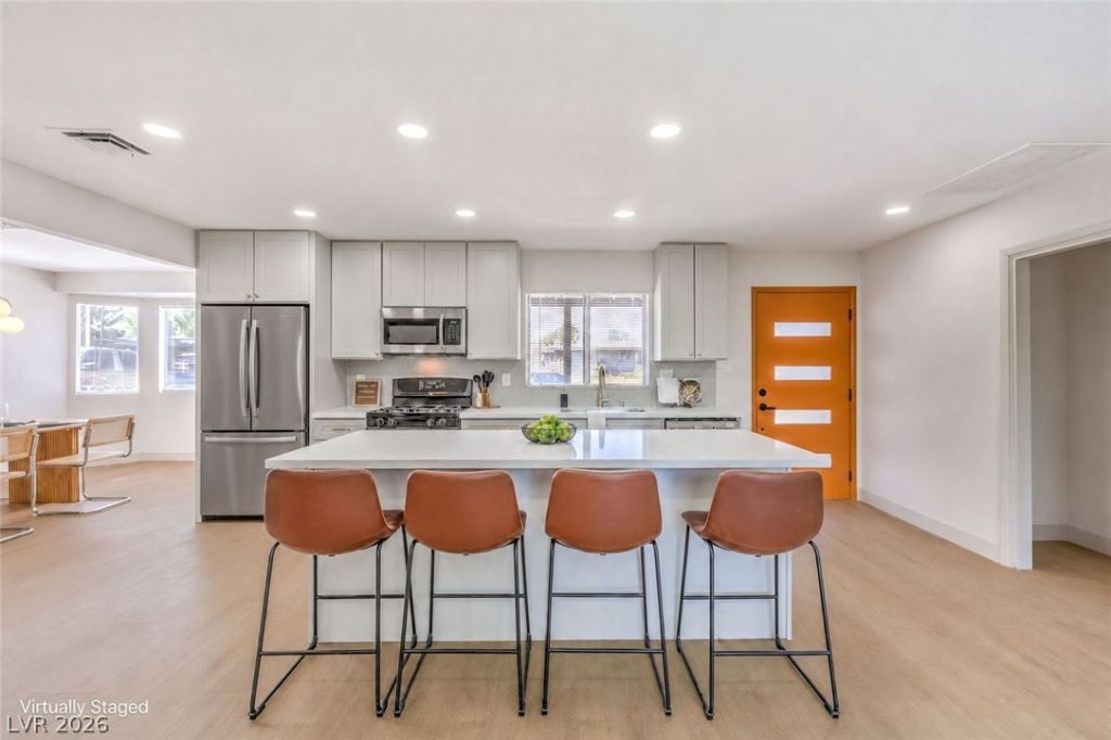 1004 Baker Avenue, Las Vegas, NV 89108 Main Photo