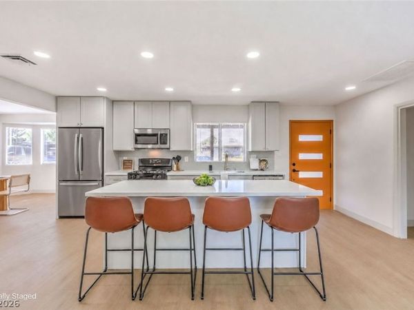 1004 Baker Avenue , Las Vegas, NV 89108
