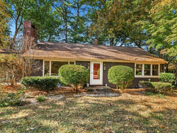 1 York Road, Hampstead, NH 03841