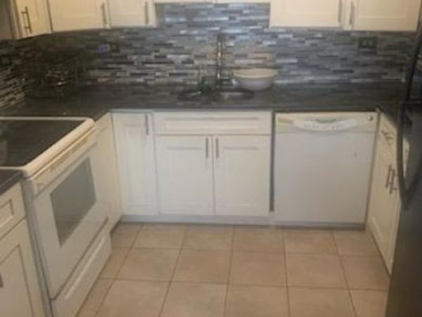 776 N 6Th St, Newark, NJ 07107