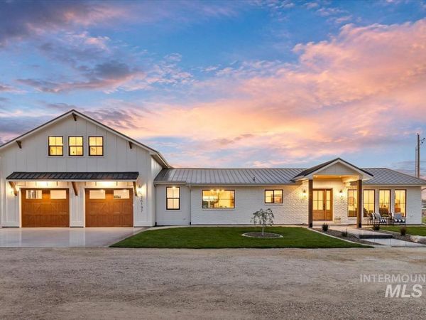 26197 Reed Ln, Wilder, ID 83676