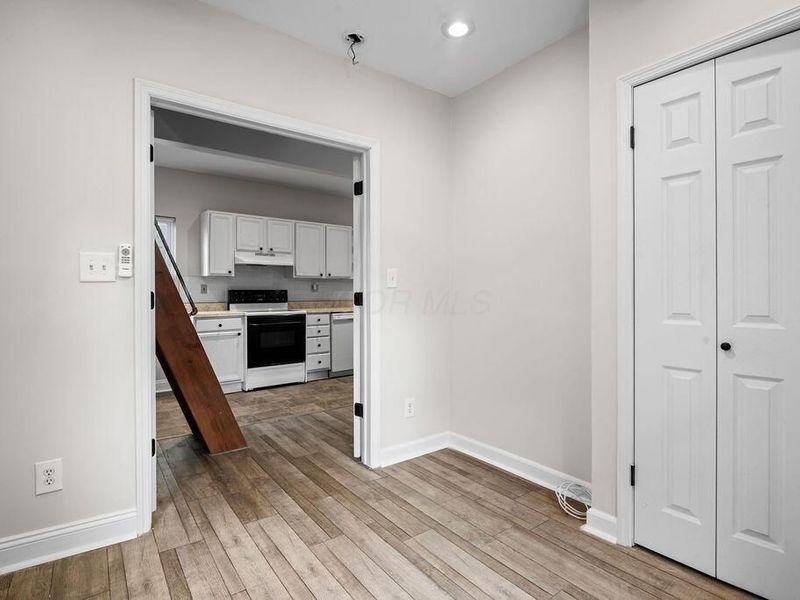 202 Leeds Alley, Columbus, OH 43202 Photo 12