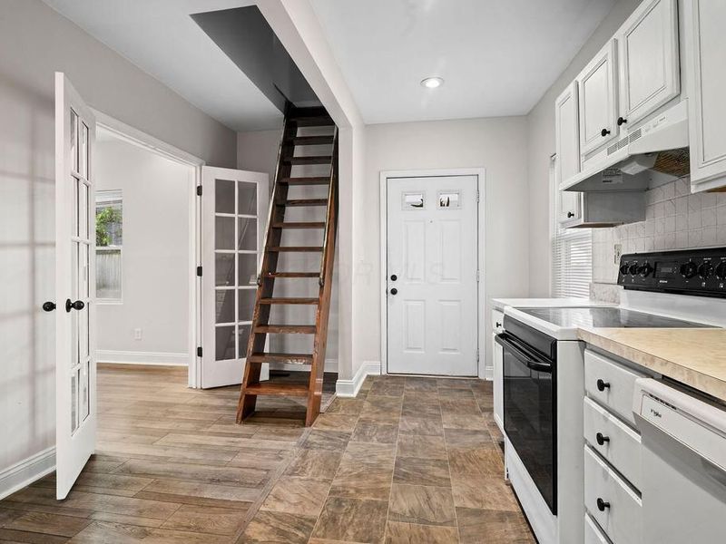 202 Leeds Alley, Columbus, OH 43202 Photo 6