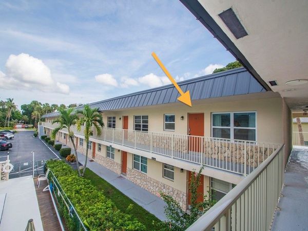 923 22nd Place, Unit 209, Vero Beach, FL 32960