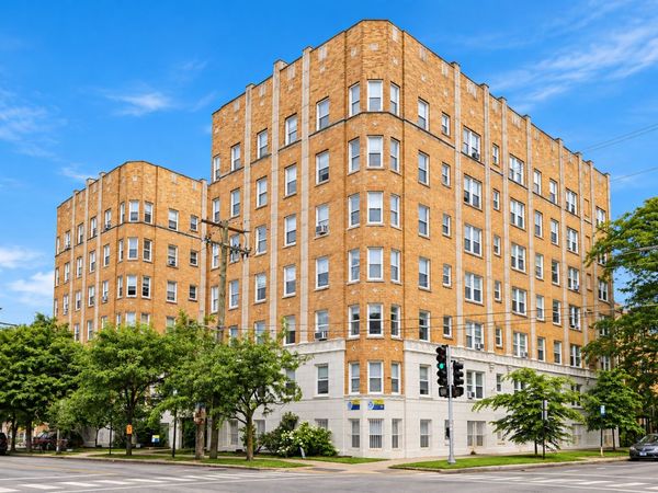 6748 N Ashland Avenue , Unit 612, Chicago, IL 60626