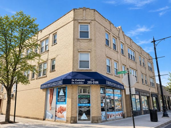 3154 N Linder Avenue , Unit 1, Chicago, IL 60641