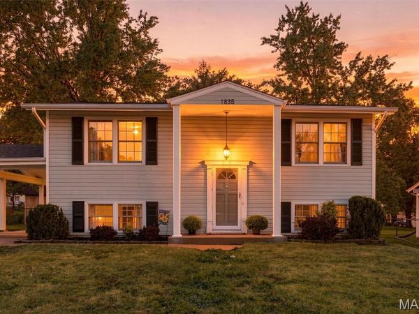 1835 San Pedro Lane, Fenton, MO 63026