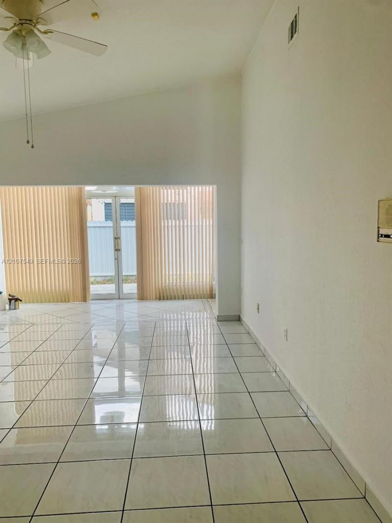 8995 NW 148th St , Unit 8995, Miami Lakes, FL 33018 Photo
