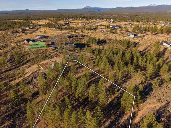 19151 Horizon View Drive, Bend, OR 97703