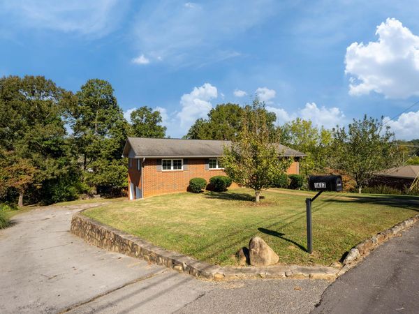 1417 Anna Street, Hixson, TN 37343