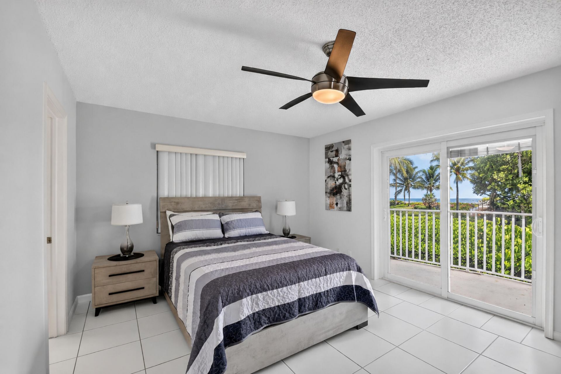 5500 Old Ocean Boulevard, Unit 210, Ocean Ridge, FL 33435 Photo