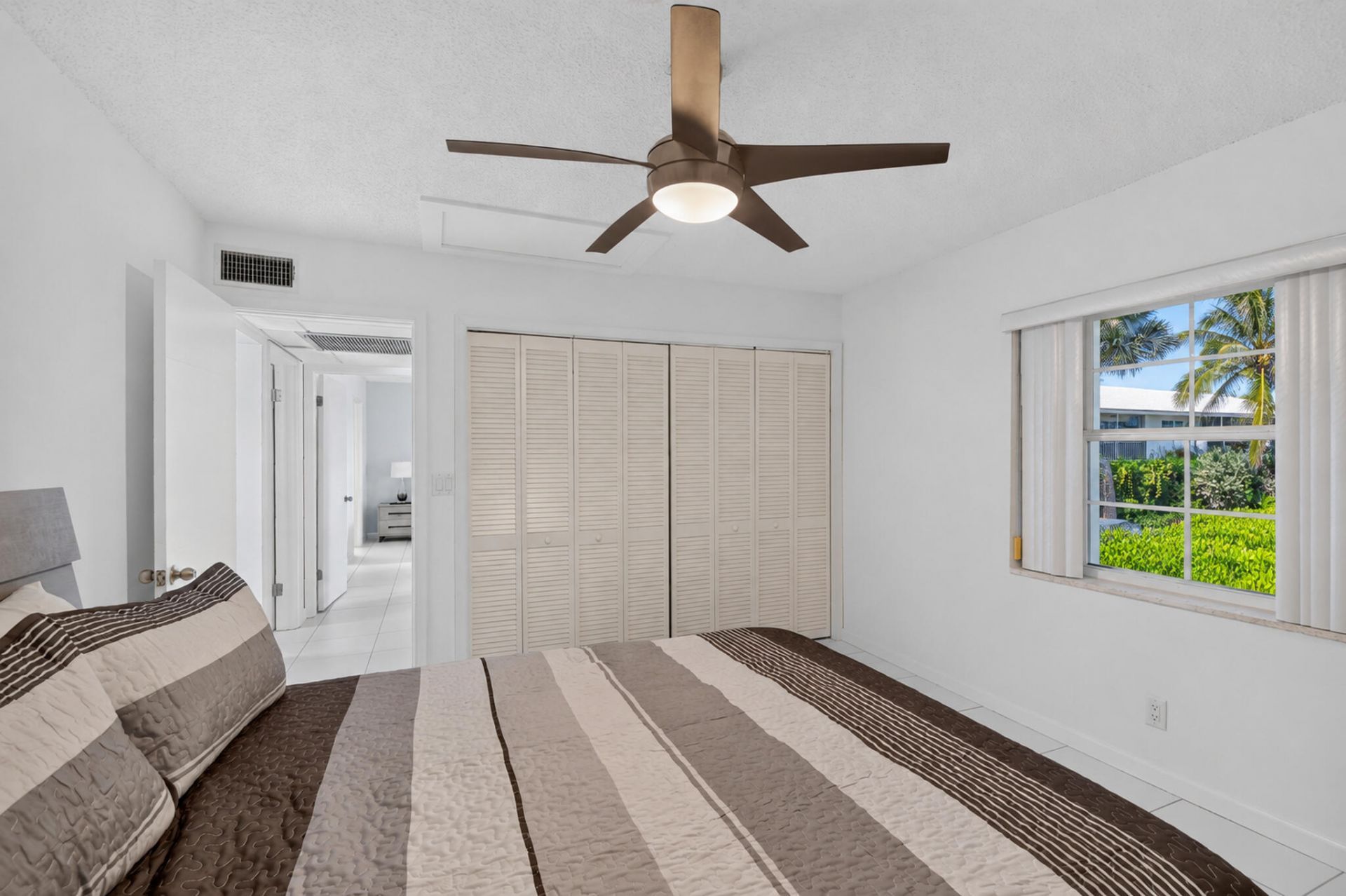 5500 Old Ocean Boulevard, Unit 210, Ocean Ridge, FL 33435 Photo