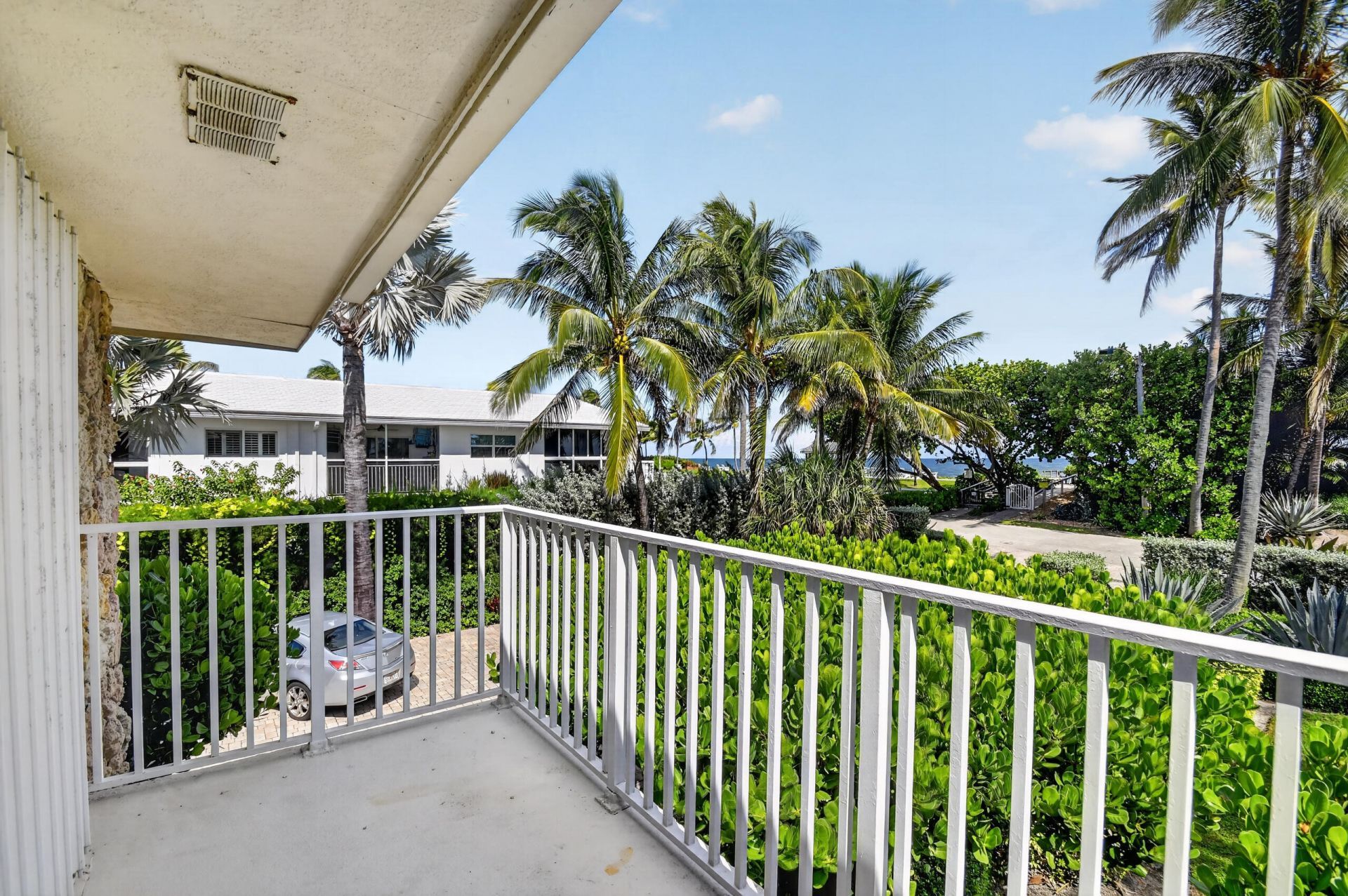 5500 Old Ocean Boulevard, Unit 210, Ocean Ridge, FL 33435 Photo