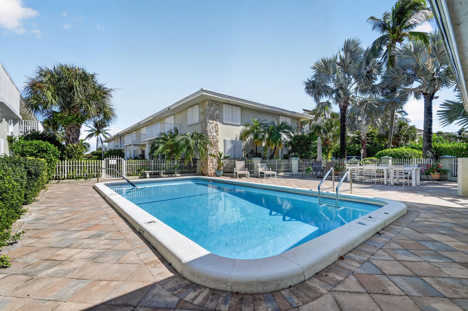 5500 Old Ocean Boulevard, Unit 210, Ocean Ridge, FL 33435 Photo