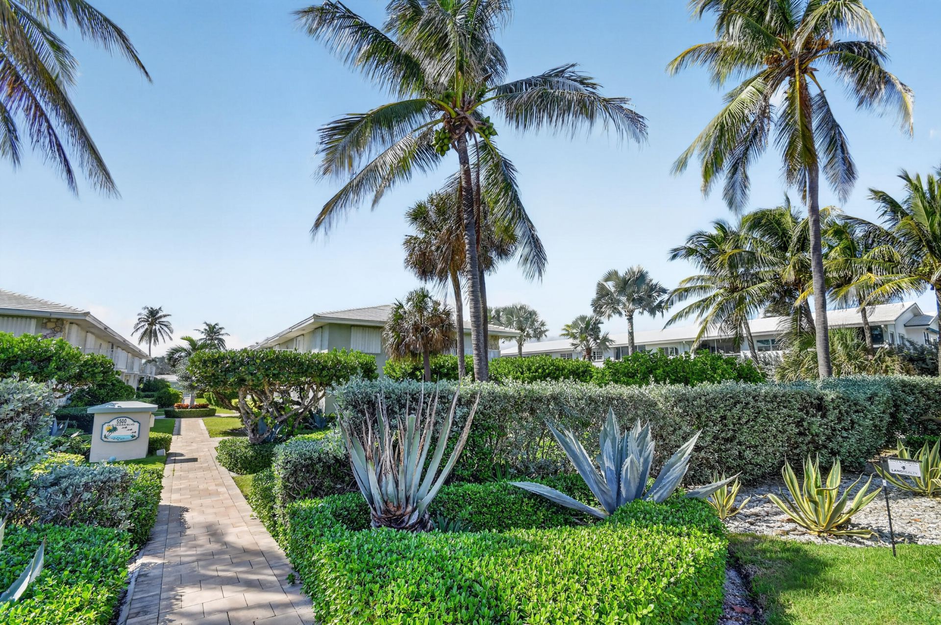 5500 Old Ocean Boulevard, Unit 210, Ocean Ridge, FL 33435 Photo