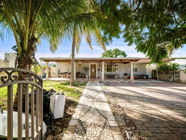 1020 FOREST Court, West Palm Beach, FL 33405