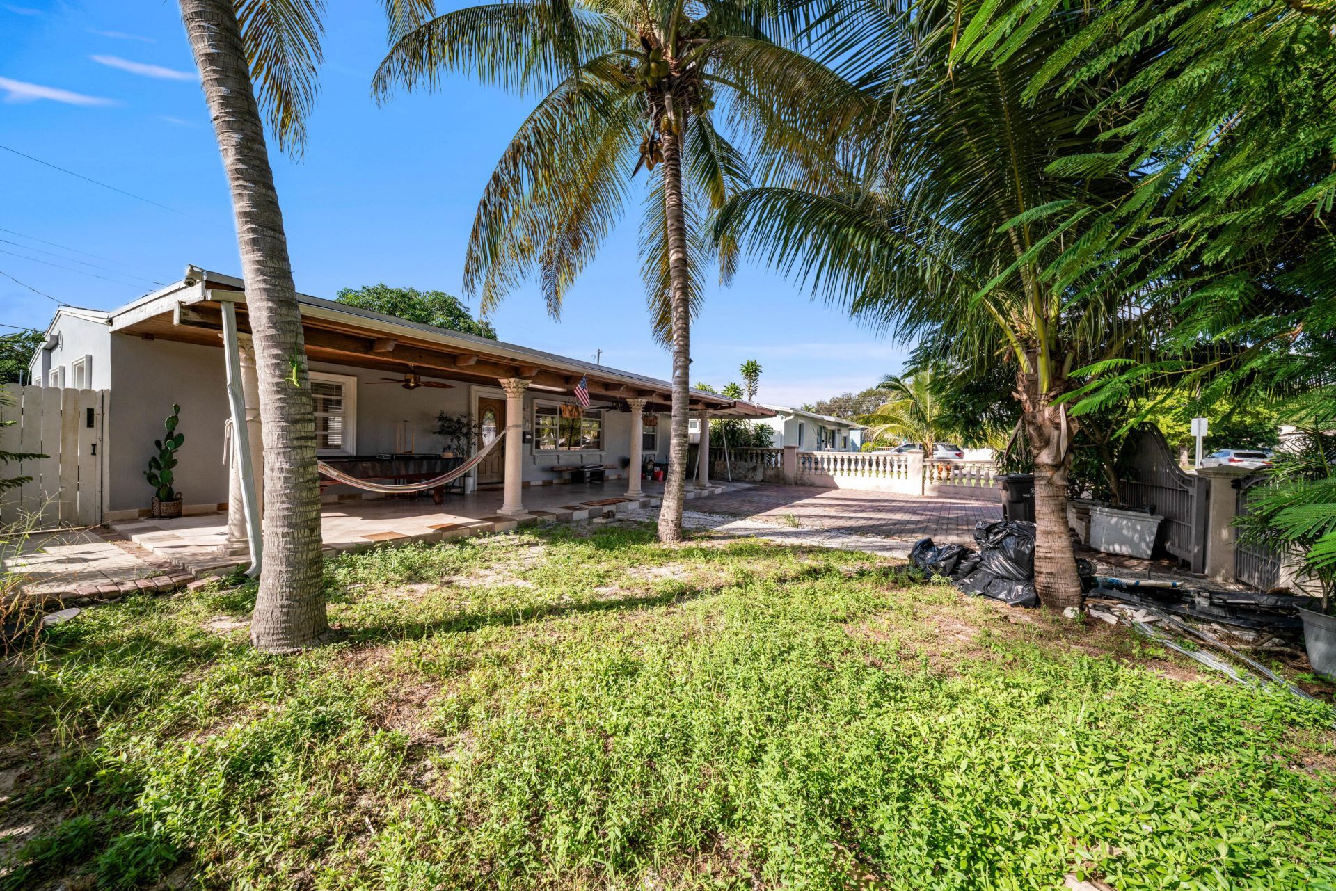 1020 Forest Court, West Palm Beach, FL 33405 Photo