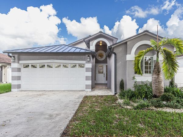 7461 NW 167th Terrace, Hialeah, FL 33015