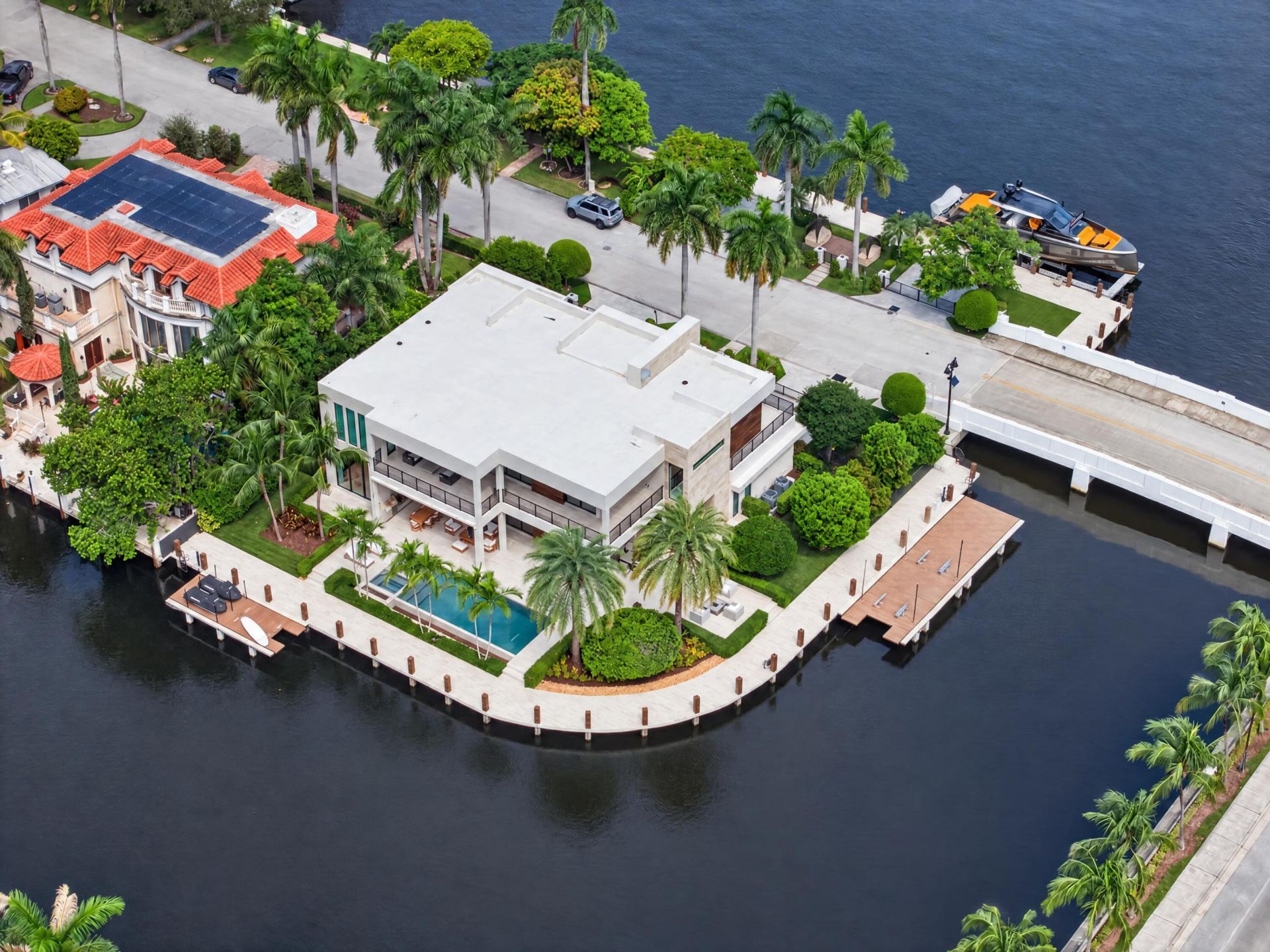 1 Royal Palm Drive, Fort Lauderdale, FL 33301 Photo