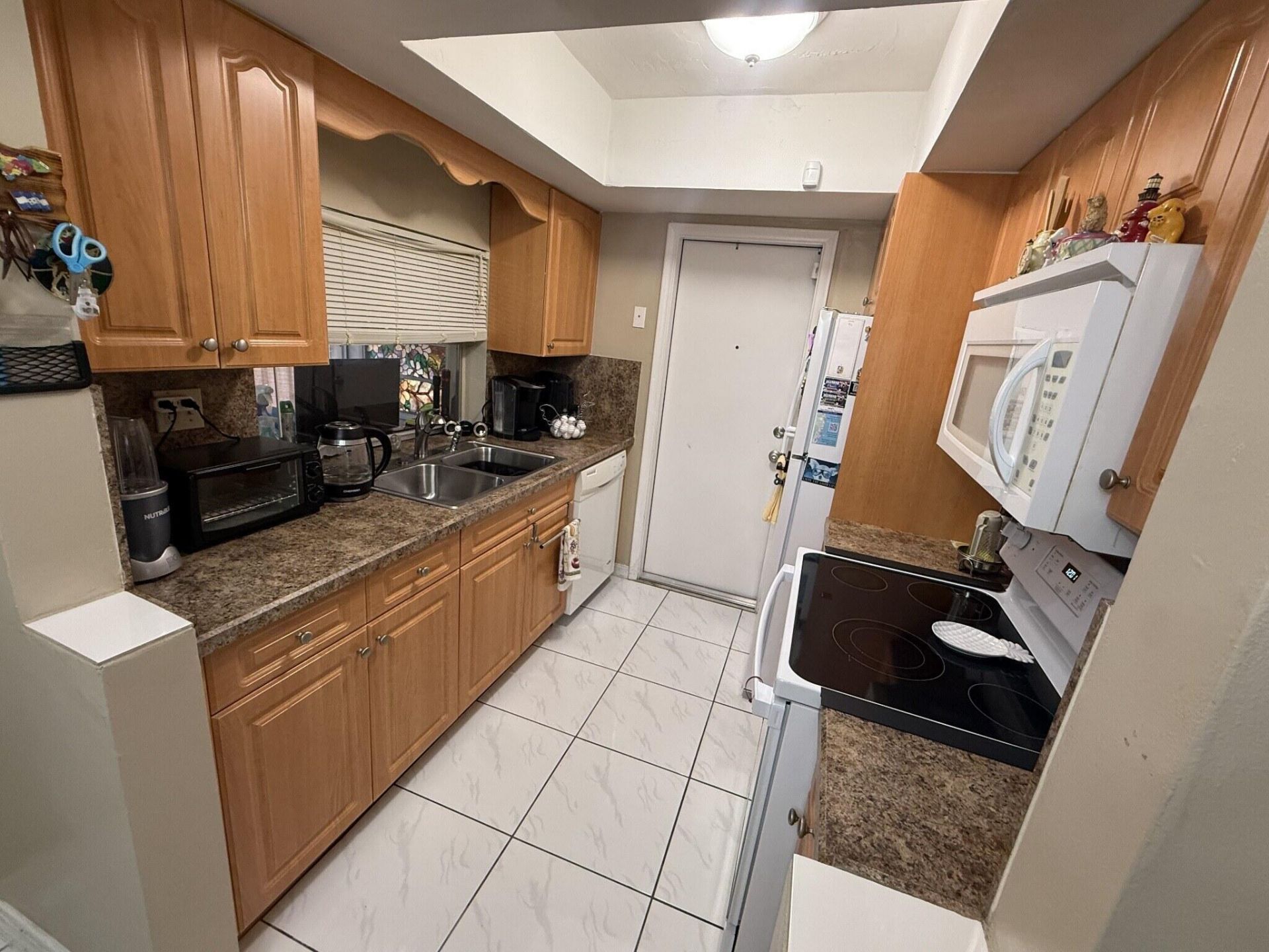 2287 NW 81st Avenue, Sunrise, FL 33322 Photo