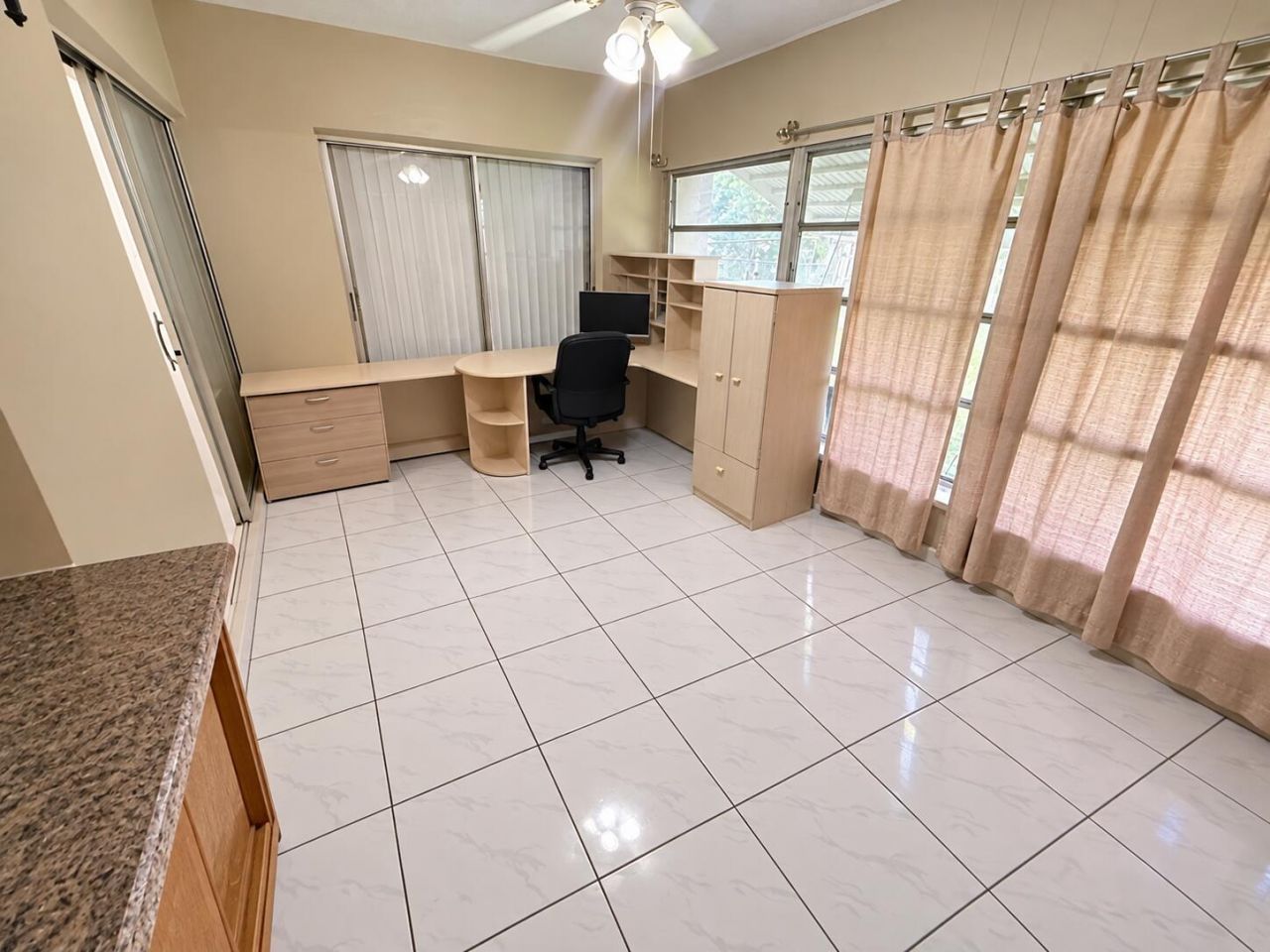 2287 NW 81st Avenue, Sunrise, FL 33322 Photo
