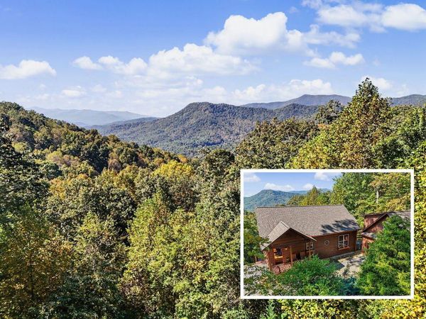 7031 Black Bear Trail, Hiawassee, GA 30546
