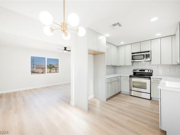223 W Basic Road , Henderson, NV 89015