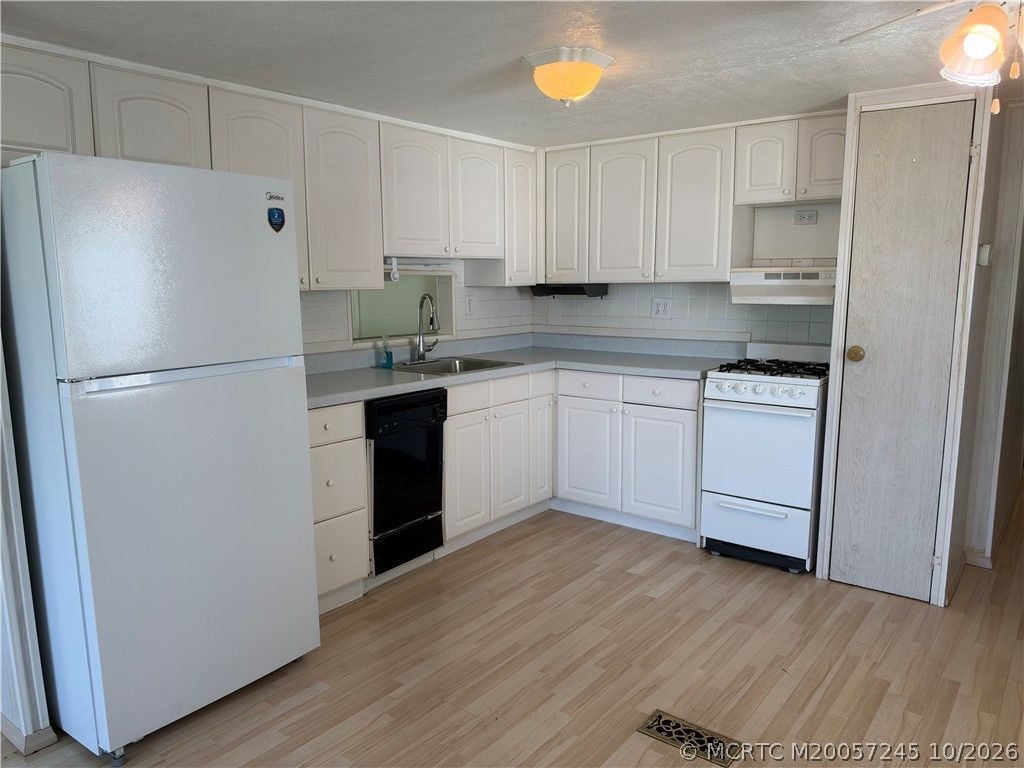 603 Tahiti Way Ne, Jensen Beach, FL 34957 Photo