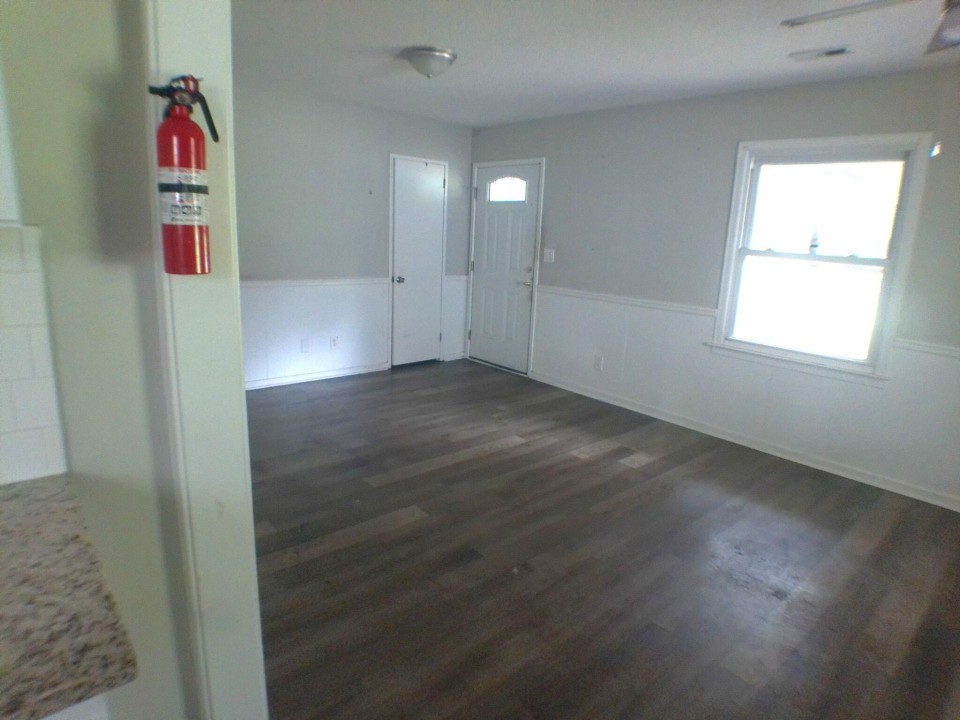 1206 Hawthorne Road Photo 5