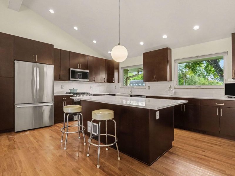 3120 Stoney Bridge Lane , Columbus, OH 43221 Photo 9