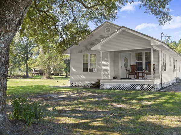 17055 La Hwy 42, French Settlement, LA 70733