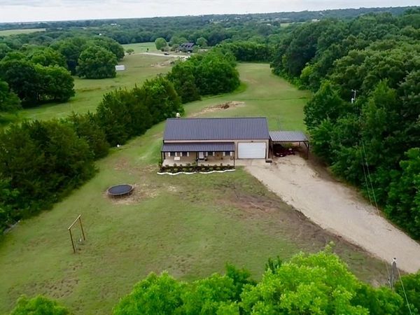 382 N Washburn Road, Bells, TX 75414