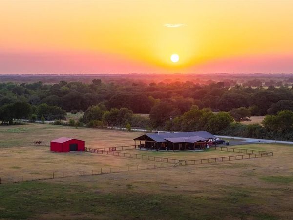 502 County Road 182 , Marlin, TX 76661