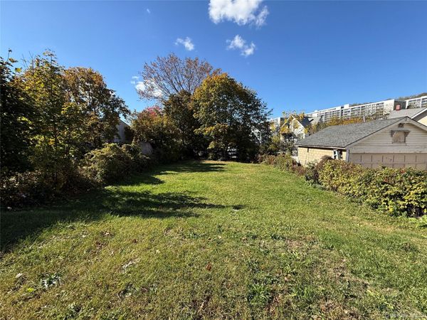 13 Primrose Street , White Plains, NY 10606