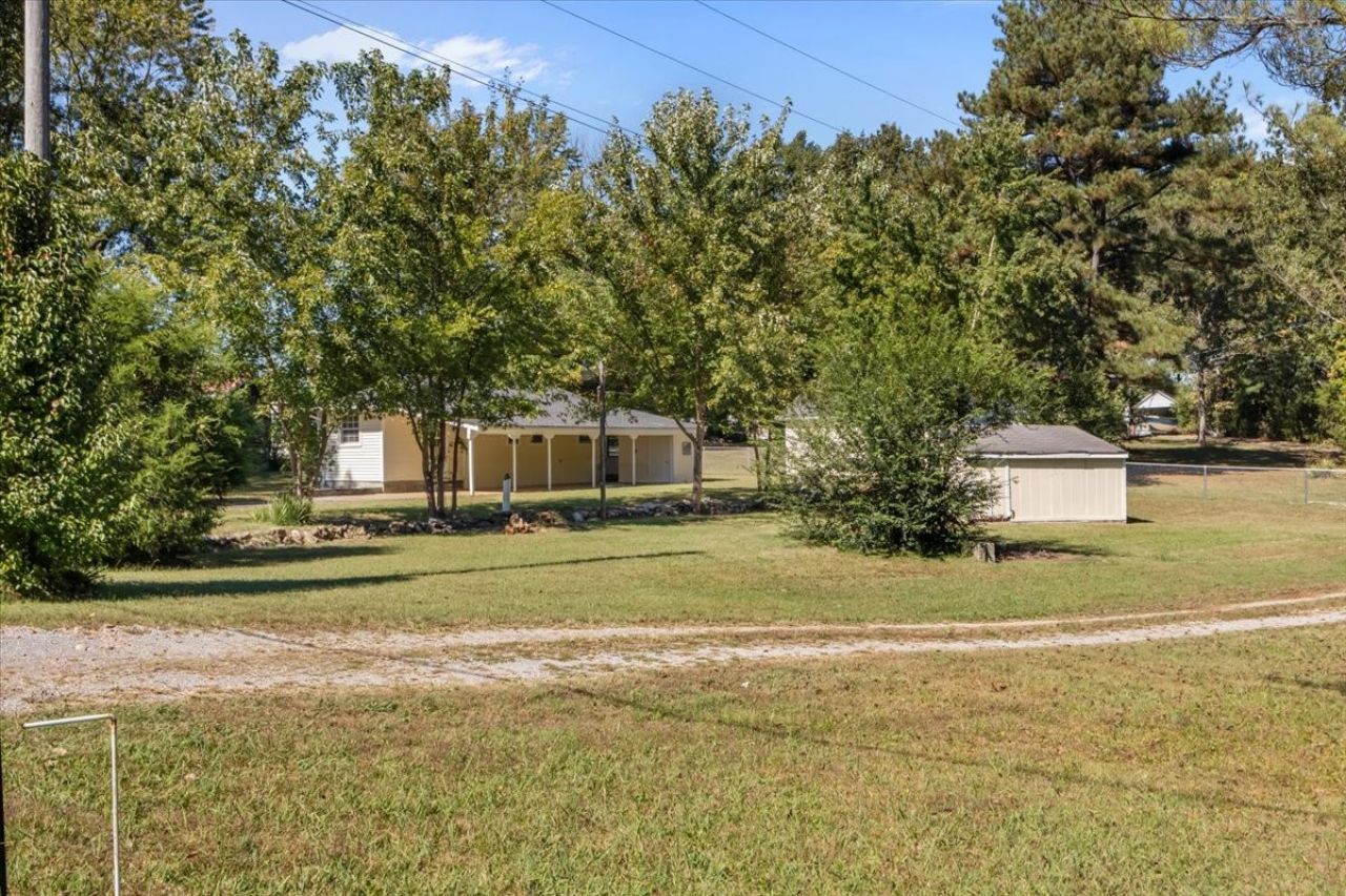 620 Old Stewart Rd , Tennessee Ridge, TN 37178 Main Photo