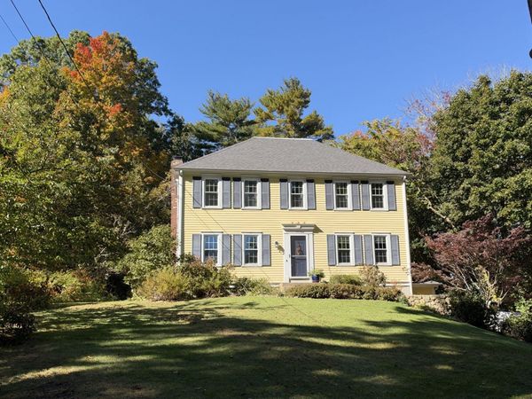 865 Moraine St, Marshfield, MA 02050