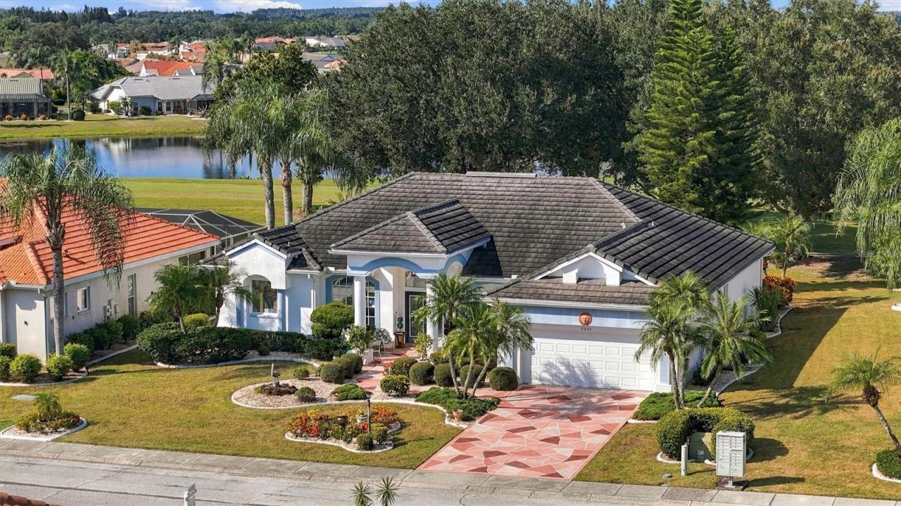 2223 Platinum Drive , Sun City Center, FL 33573 Photo