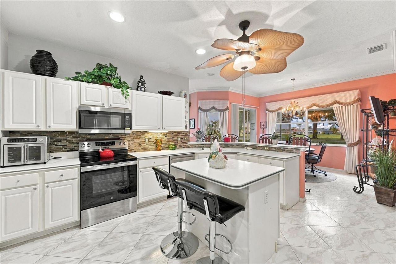 2223 Platinum Drive , Sun City Center, FL 33573 Photo