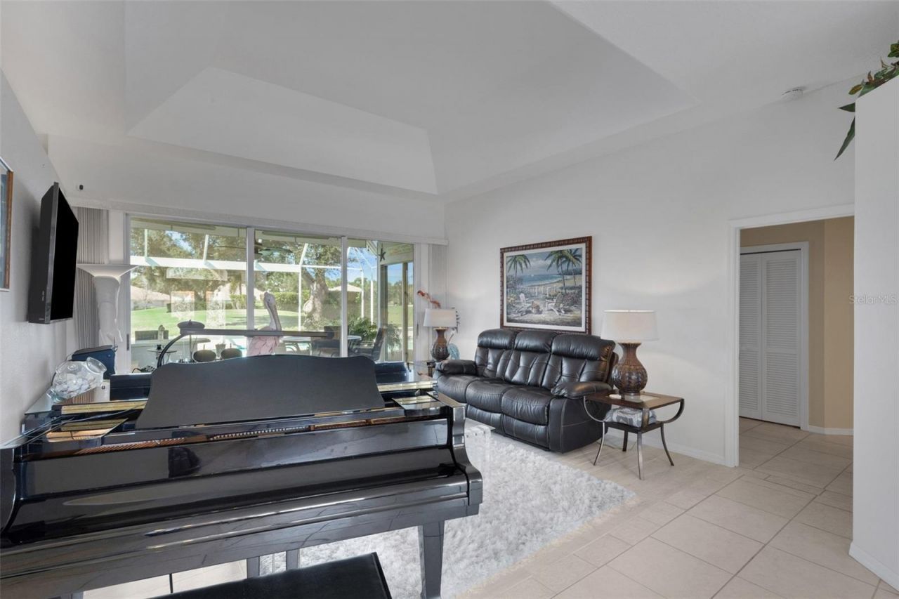 4806 Peridia Boulevard E, Bradenton, FL 34203 Photo