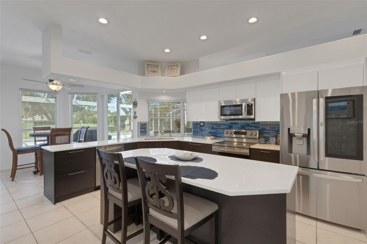 4806 Peridia Boulevard E, Bradenton, FL 34203 Photo