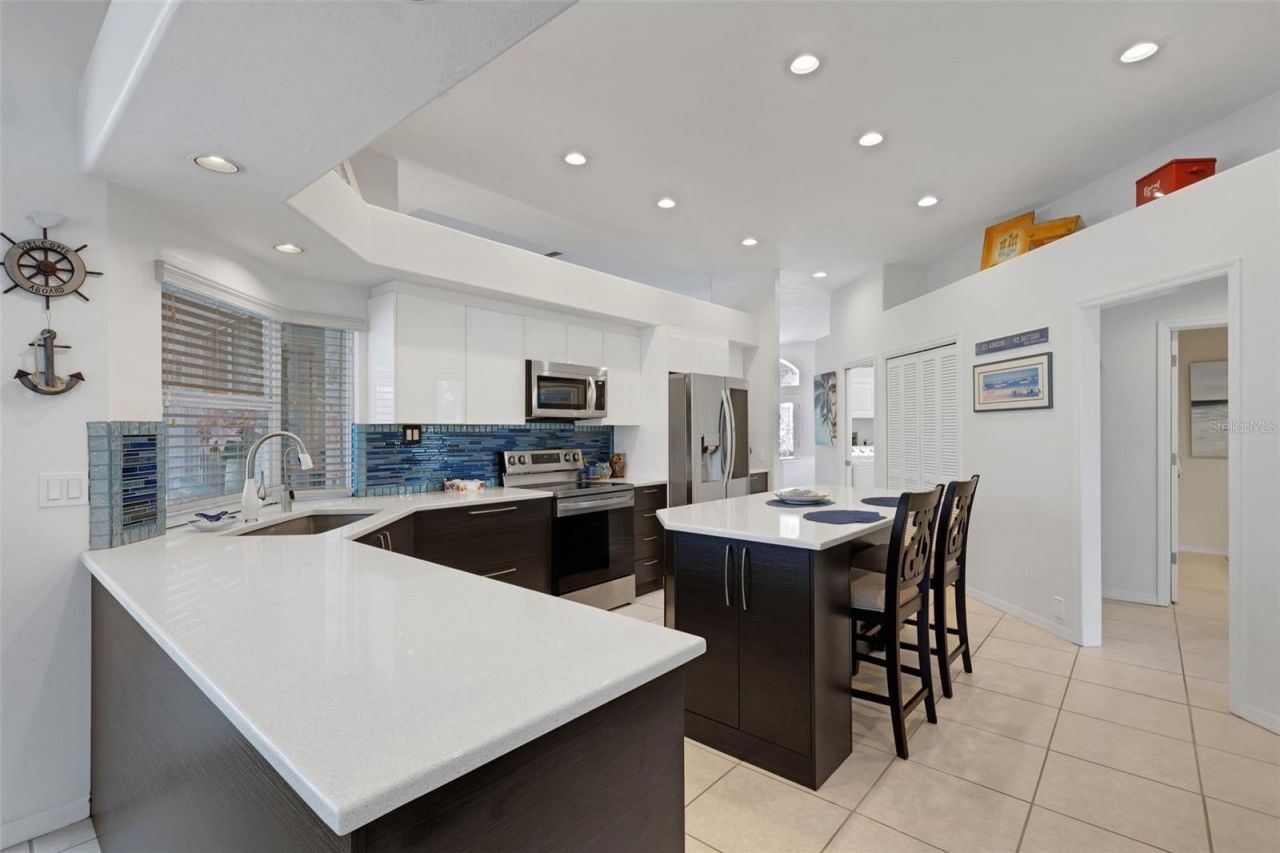 4806 Peridia Boulevard E, Bradenton, FL 34203 Photo