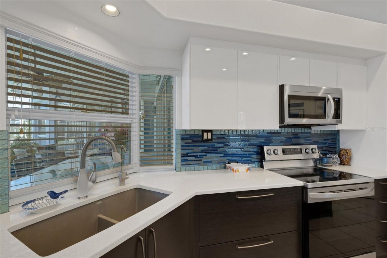 4806 Peridia Boulevard E, Bradenton, FL 34203 Photo