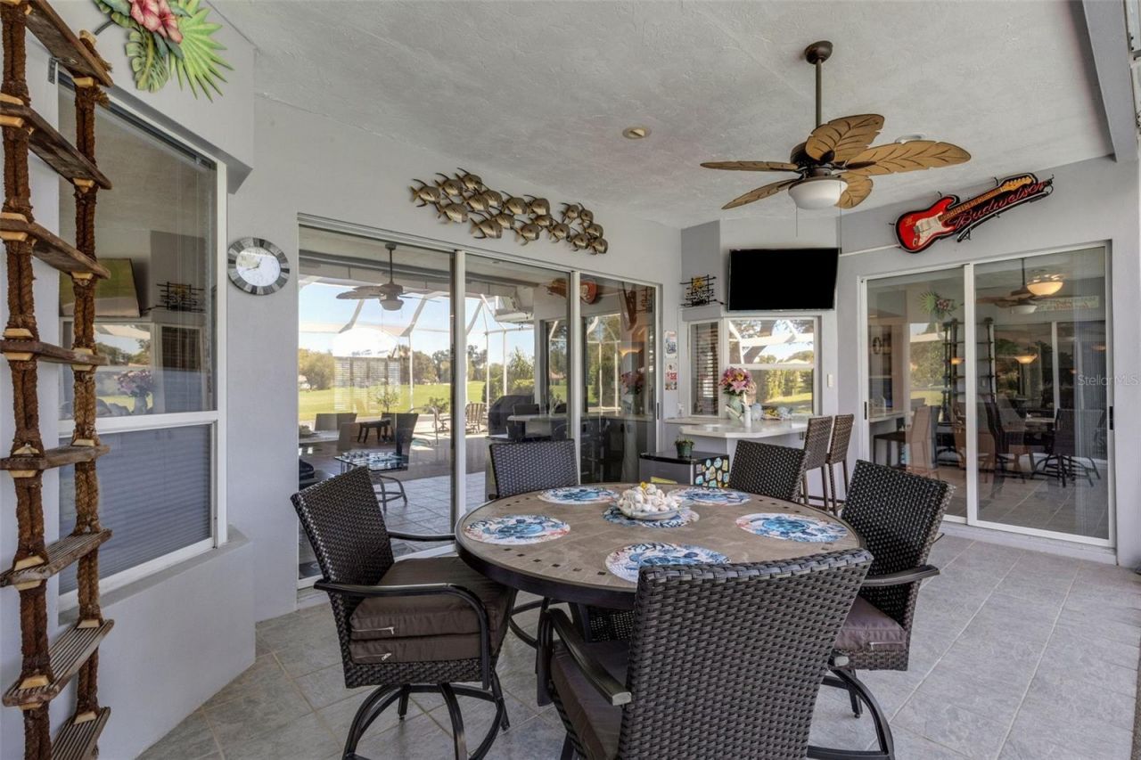 4806 Peridia Boulevard E, Bradenton, FL 34203 Photo